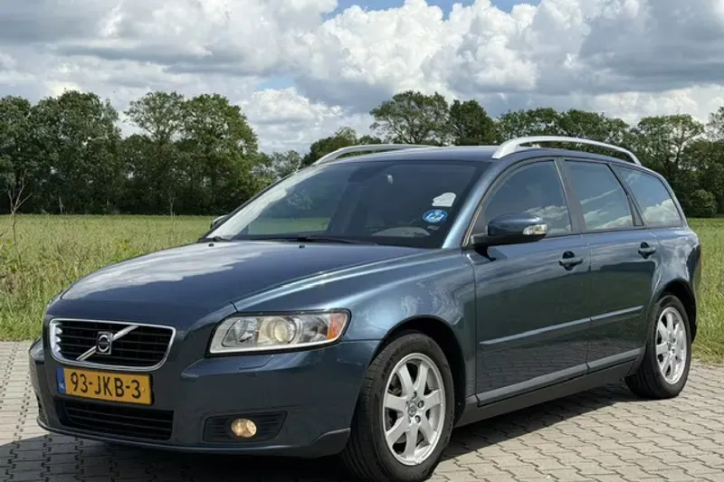 Volvo V50 (2009)
