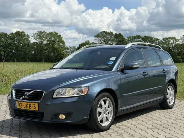Volvo V50 (2009) — foto 1
