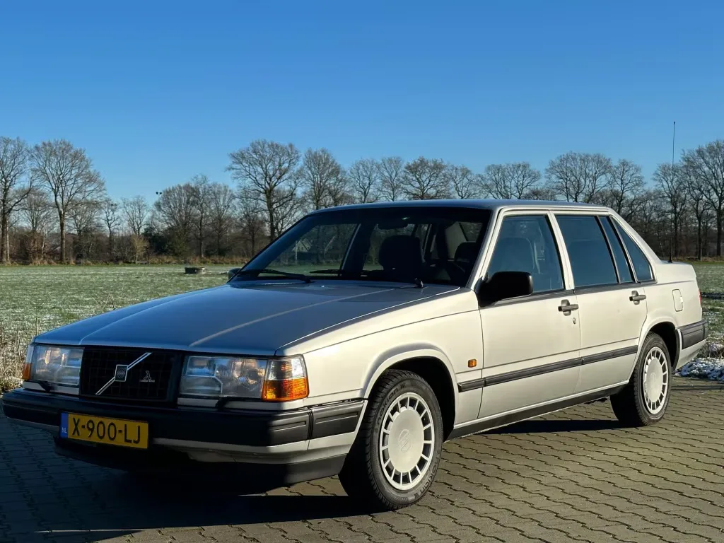 Volvo 900-Serie (1991) — foto 1