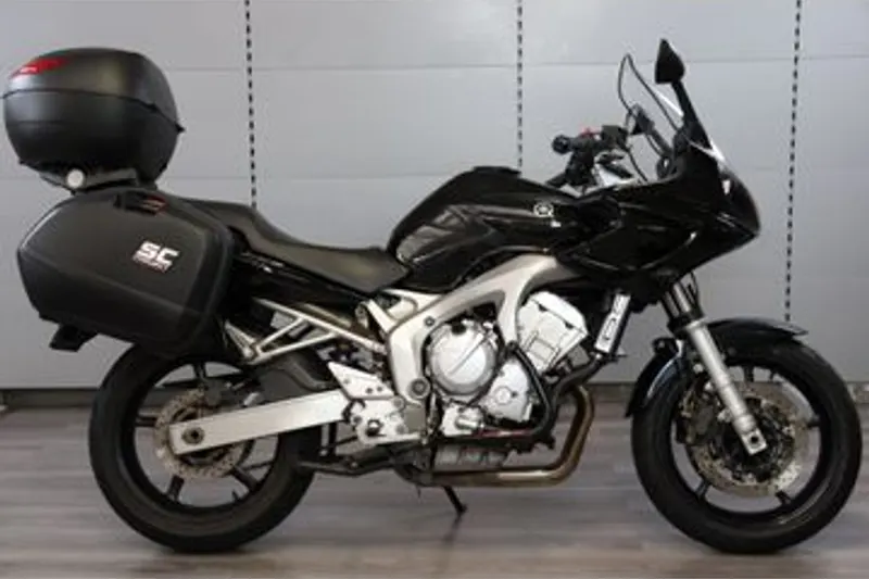Yamaha FZ6 Fazer (2006)