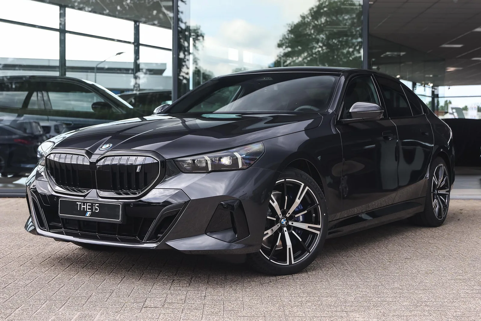 BMW i5 (2026) — foto 1