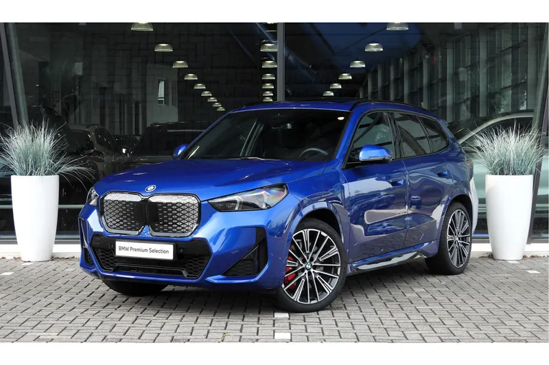 BMW iX1 (2025)