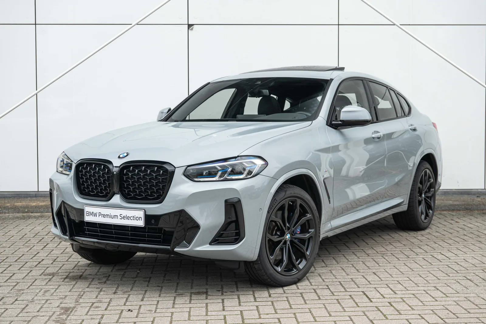 BMW X4 (2022) — foto 1