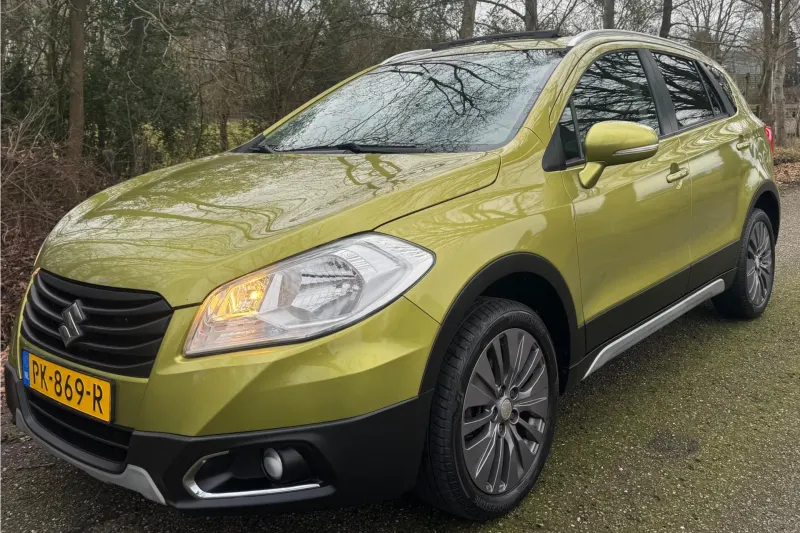 Suzuki SX4 S-Cross (2013)