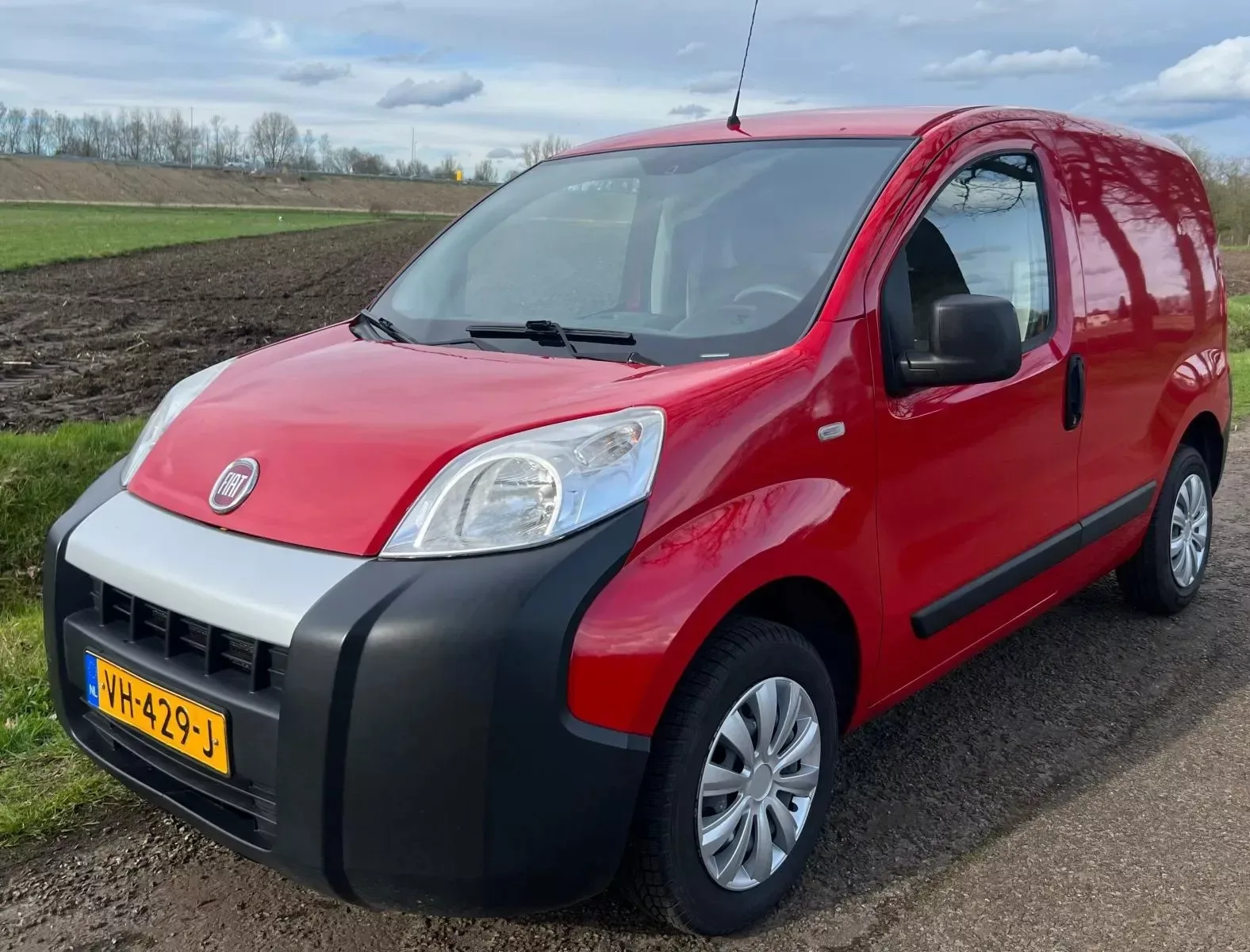 Fiat Fiorino (2014) — foto 1