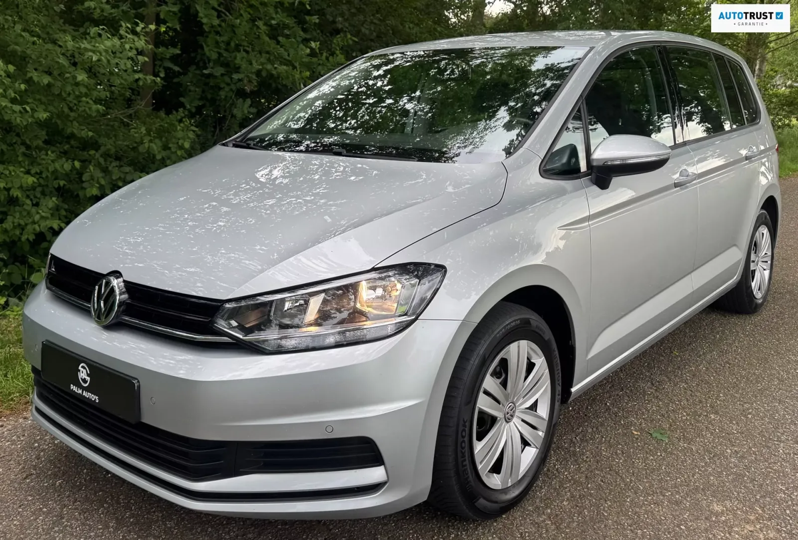 Volkswagen Touran (2018) — foto 1