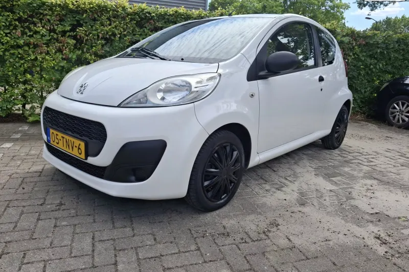 Peugeot 107 (2012)