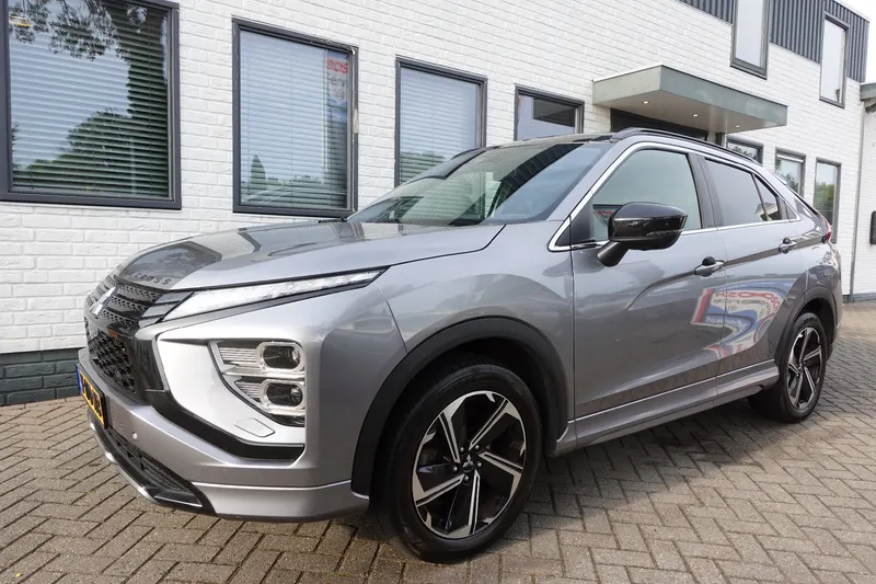 Mitsubishi Eclipse Cross (2022)