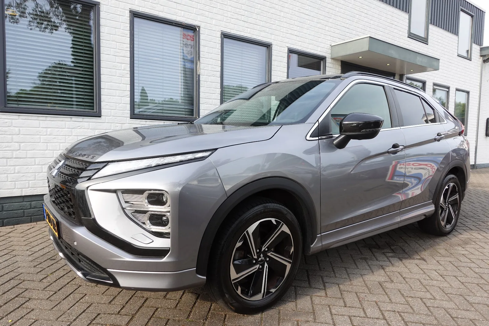 Mitsubishi Eclipse Cross (2022) — foto 1