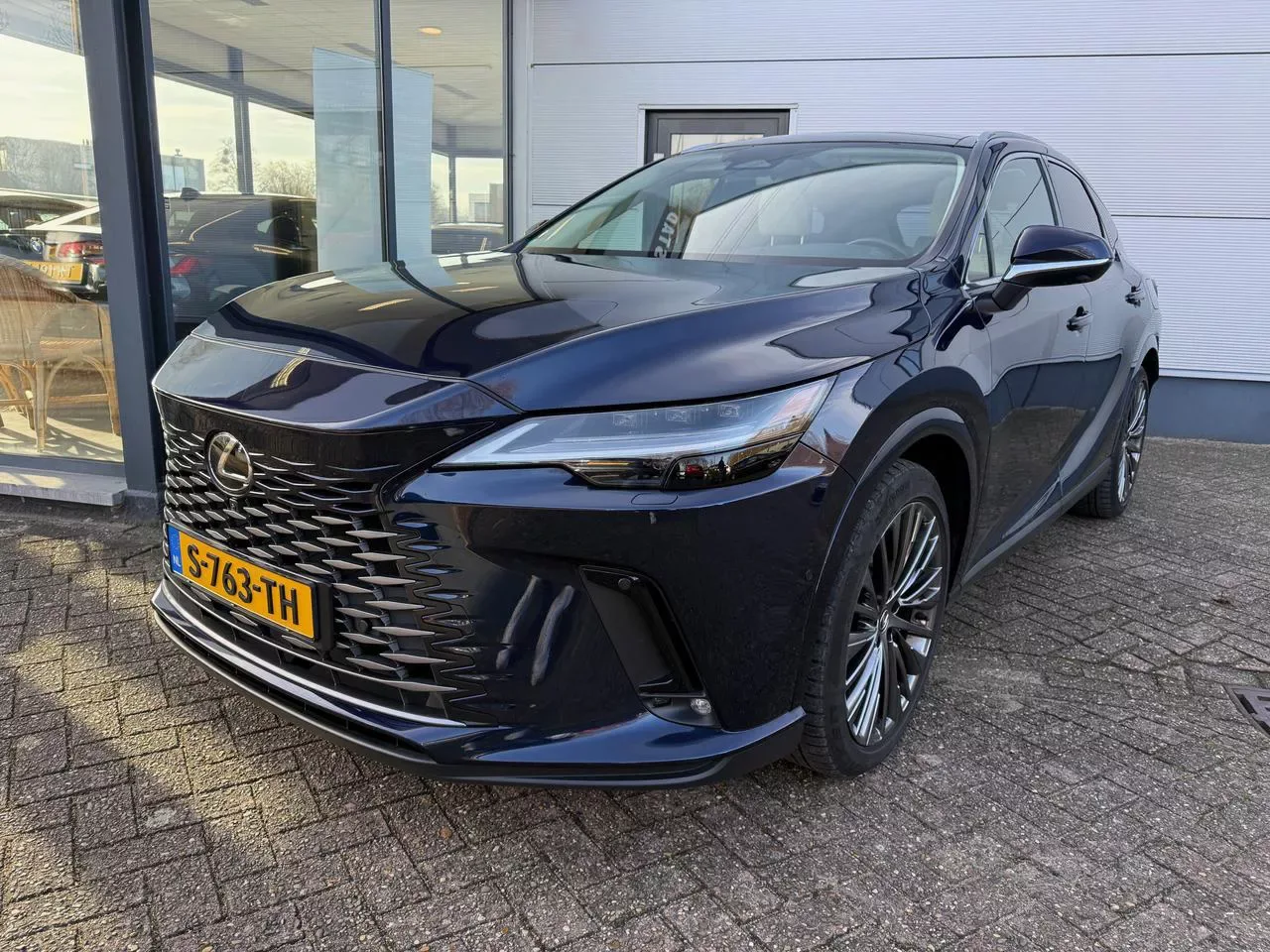 Lexus RX (2023) — foto 1