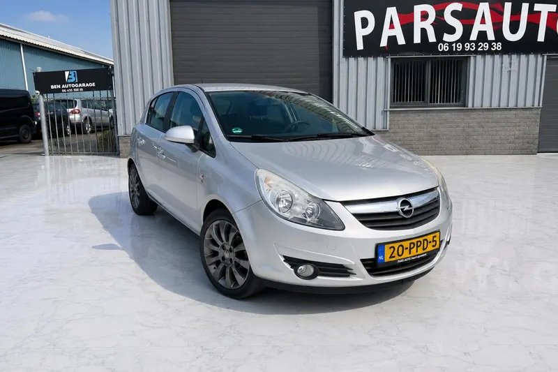 Opel Corsa (2011)