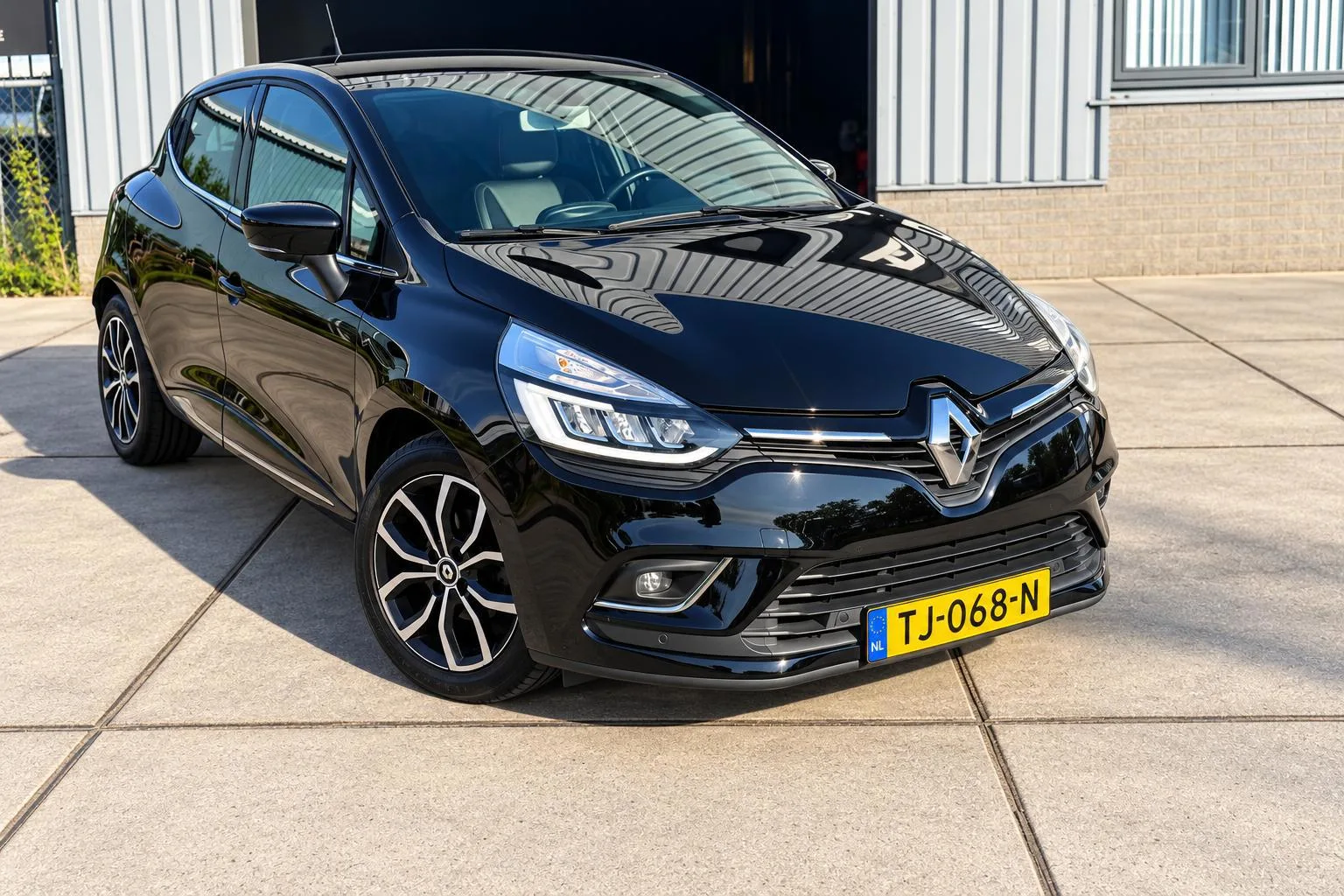Renault Clio (2018) — foto 1