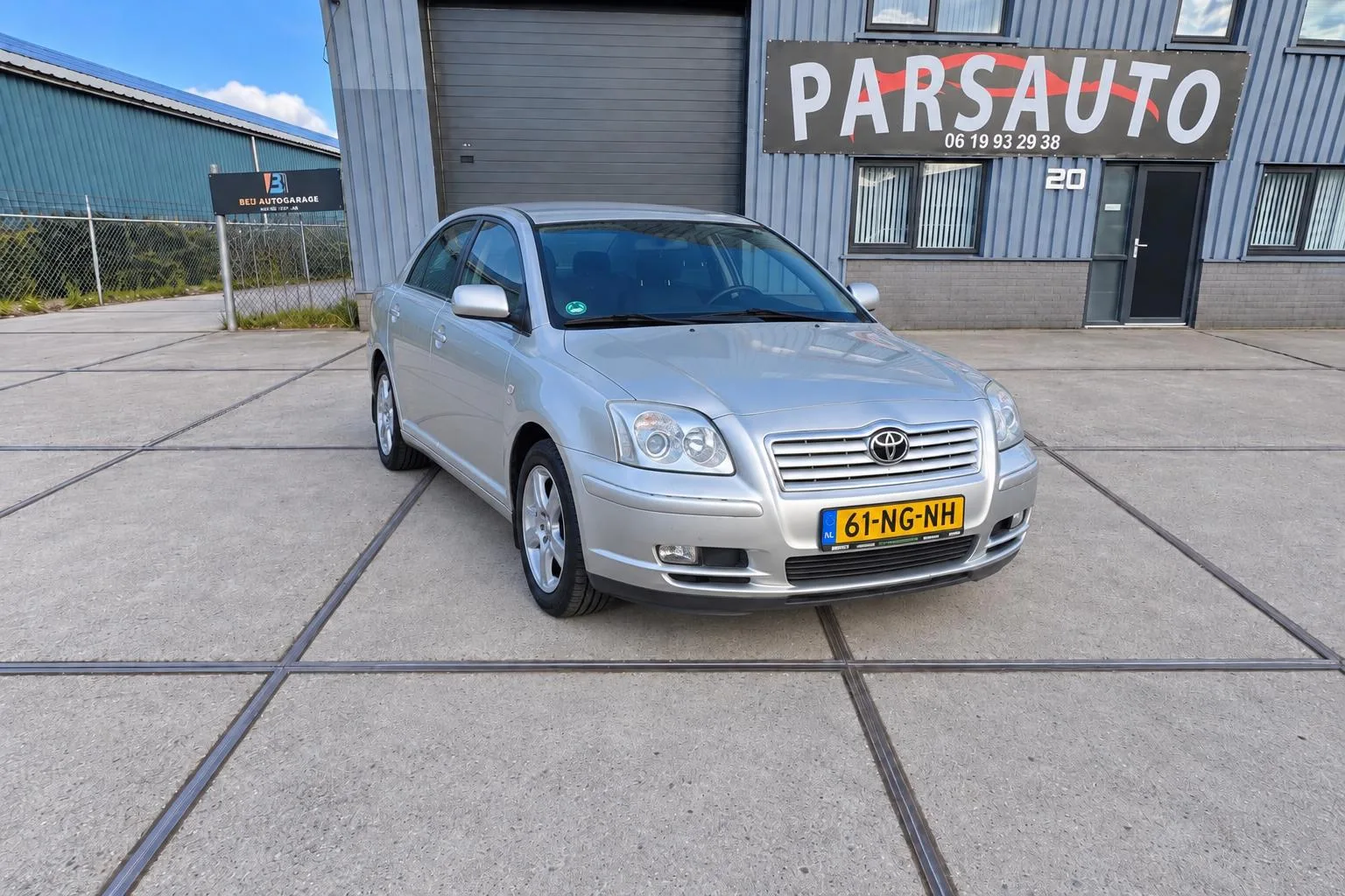 Toyota Avensis (2003) — foto 1