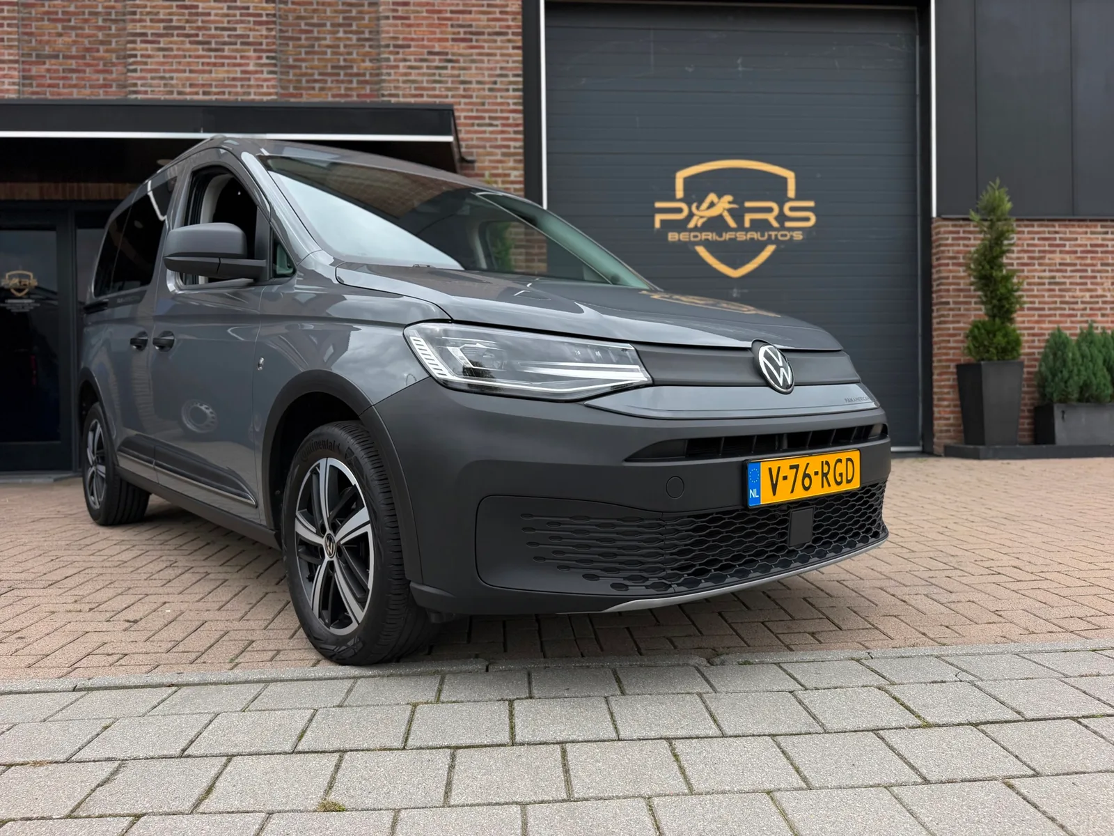 Volkswagen Caddy (2023) — foto 1