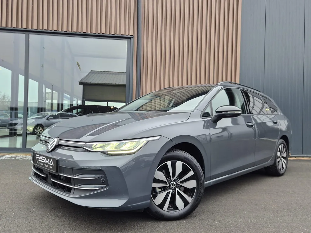 Volkswagen Golf (2025) — foto 1