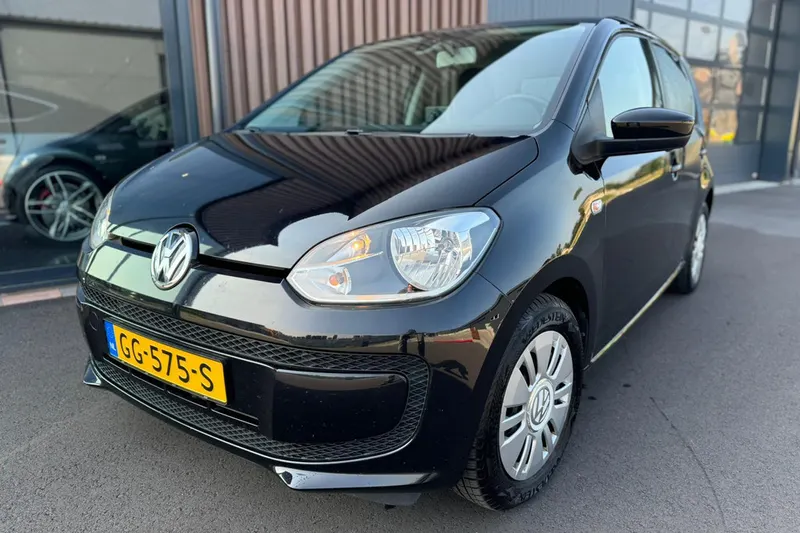Volkswagen Up! (2015)