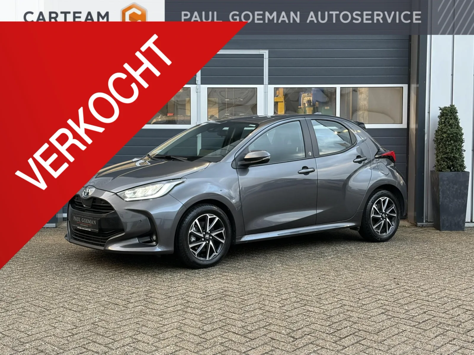 Toyota Yaris (2022) — foto 1