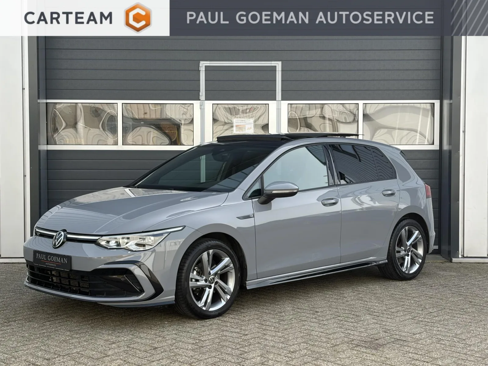 Volkswagen Golf (2024) — foto 1