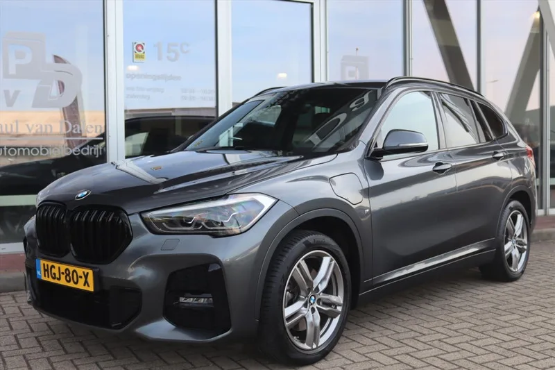 BMW X1 (2021) — foto 1