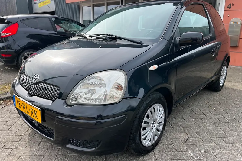 Toyota Yaris (2005)
