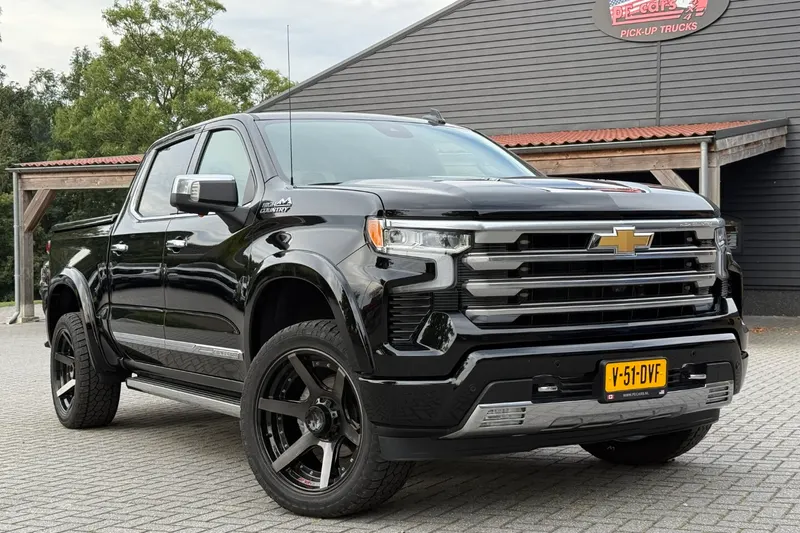 Chevrolet Silverado (2024)