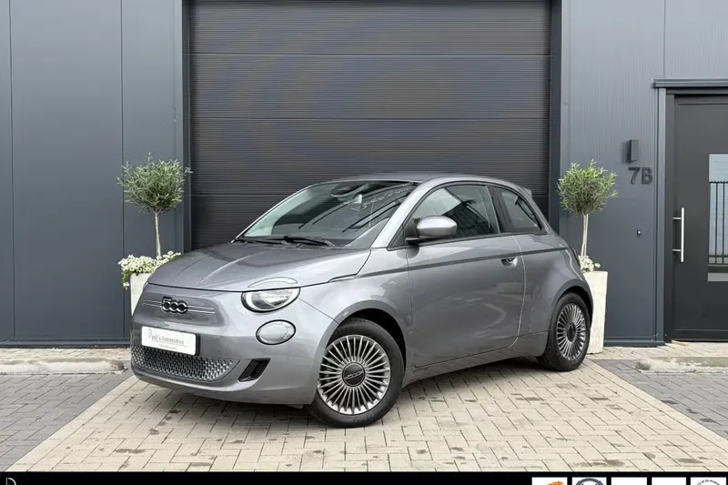 Fiat 500 (2022)