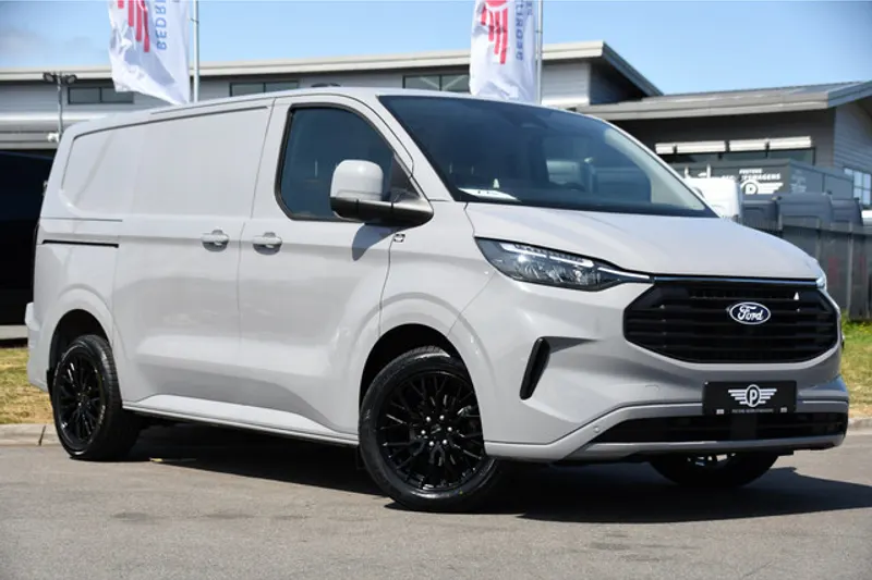 Ford Transit Custom (2024)