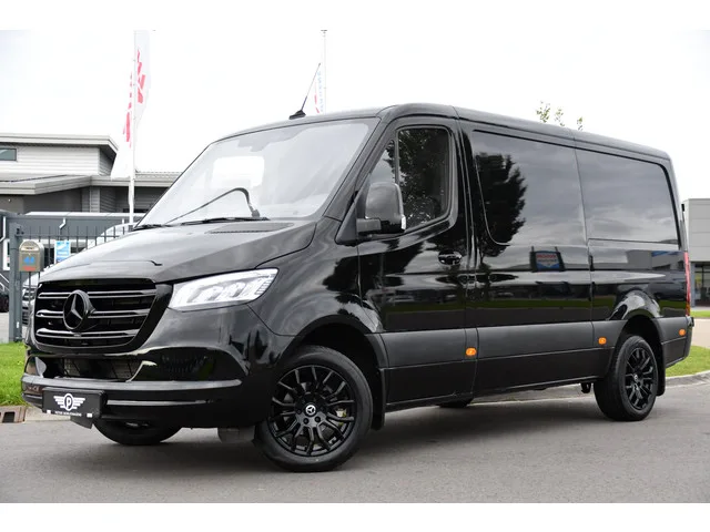 Mercedes-Benz Sprinter (2023) — foto 1