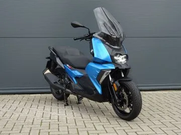 BMW C 400 X (2019) — foto 1