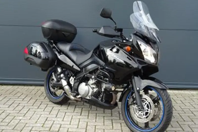 Suzuki V-Strom (2005)