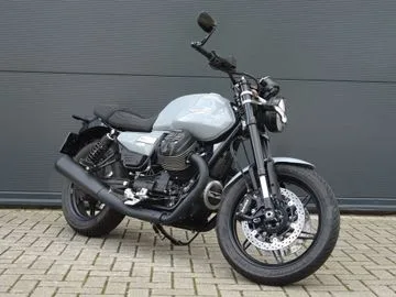 Moto Guzzi V7 (2025) — foto 1