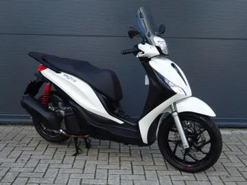 Piaggio Medley S (2023) — foto 1