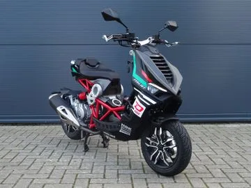 Italjet Dragstar 200 Limited Edition (2026) — foto 1