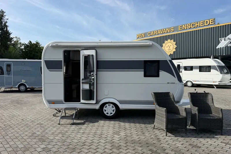Hobby De Luxe (2024)