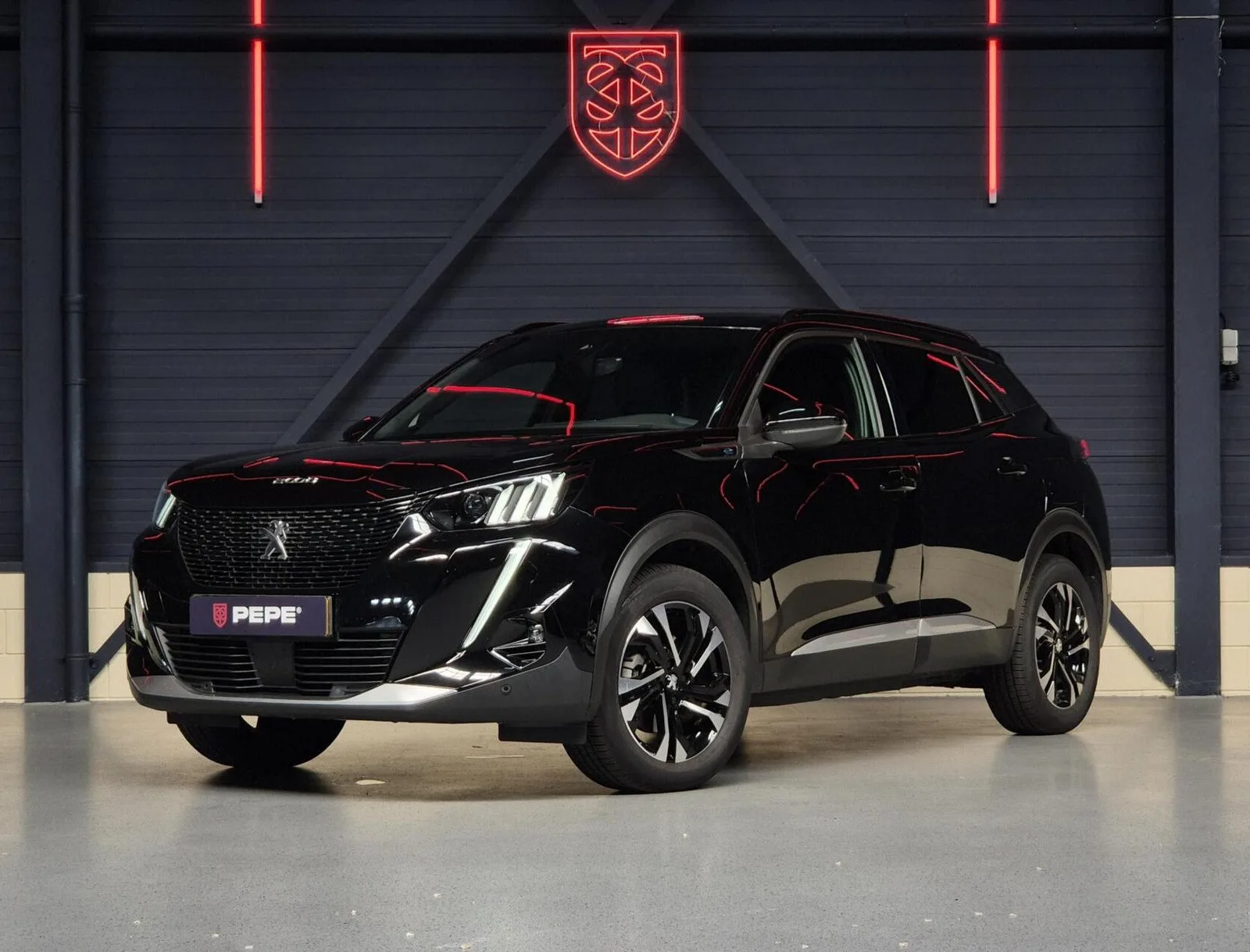 Peugeot e-2008 (2022) — foto 1