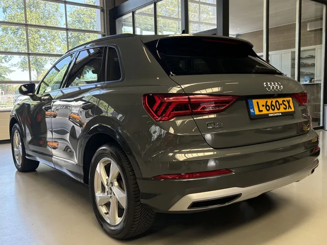 Audi Q3 (2019) — foto 1