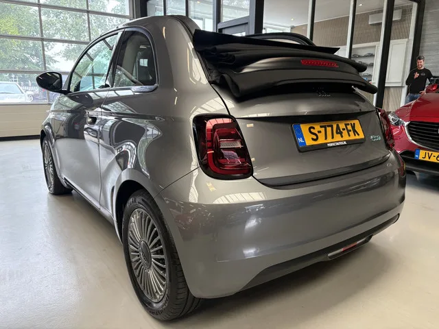 Fiat 500C (2022) — foto 1