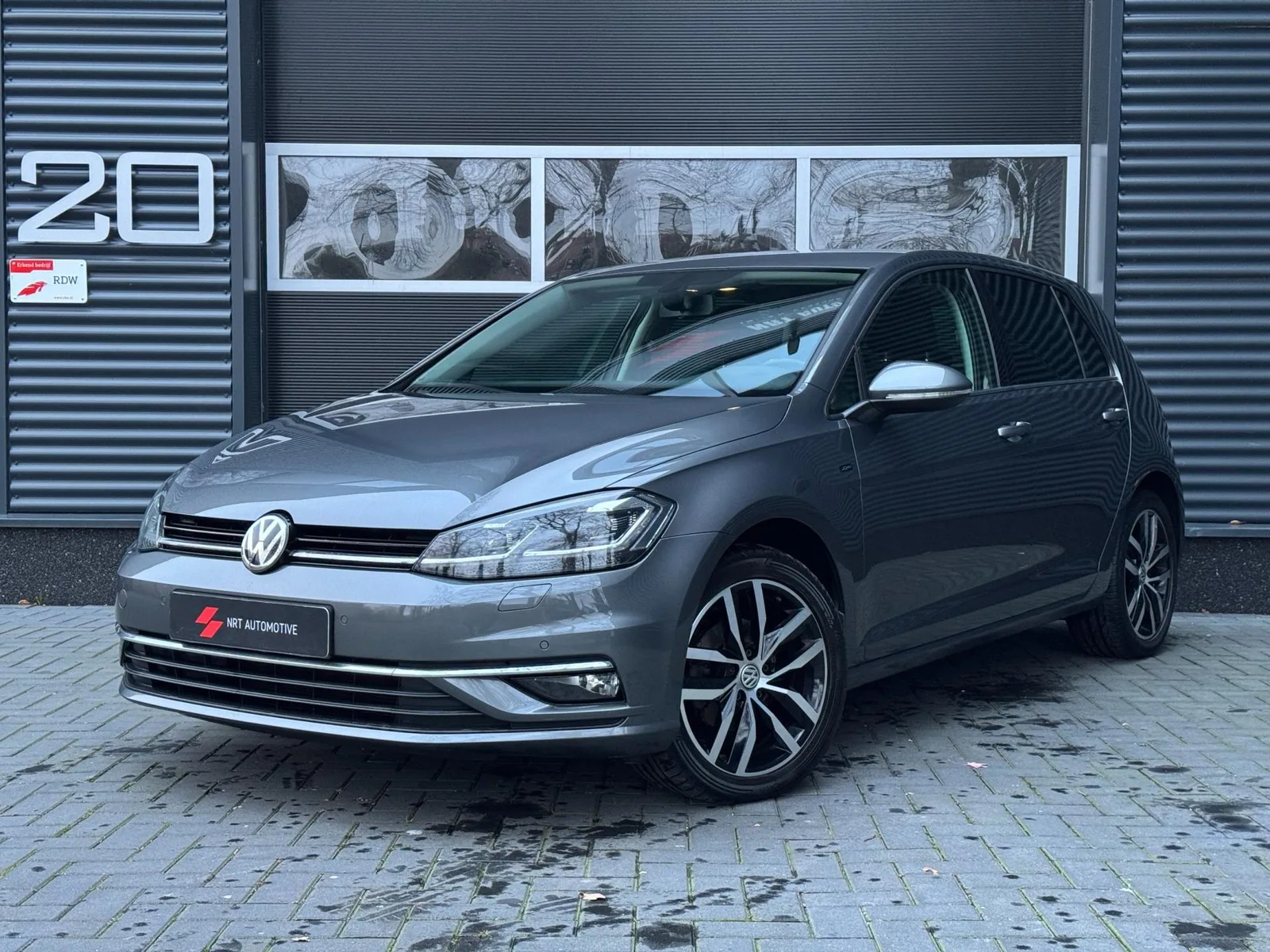 Volkswagen Golf (2018) — foto 1