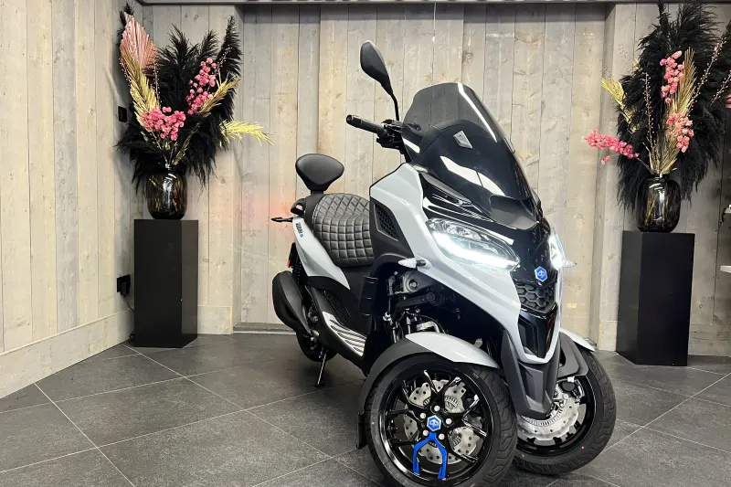 Piaggio MP3 310 (2026)