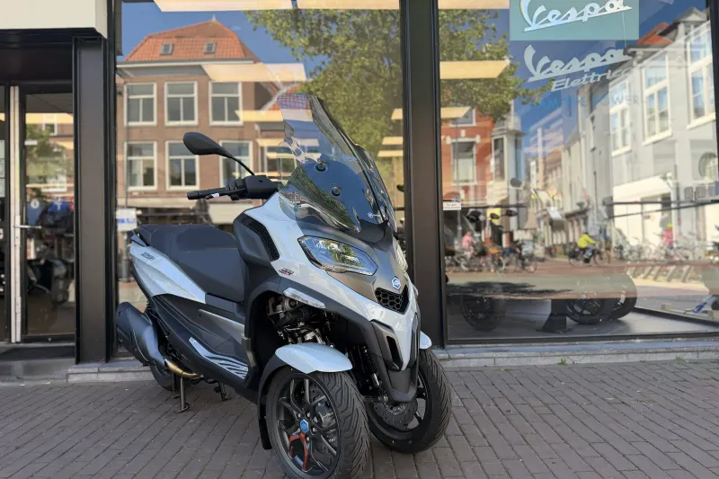 Piaggio MP3 530cc Sport HPE EURO5+ (2026)