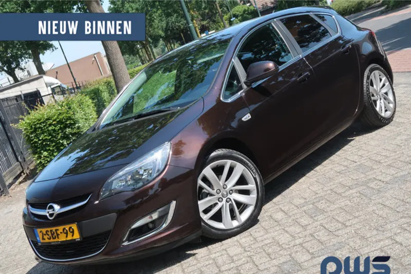 Opel Astra (2013)