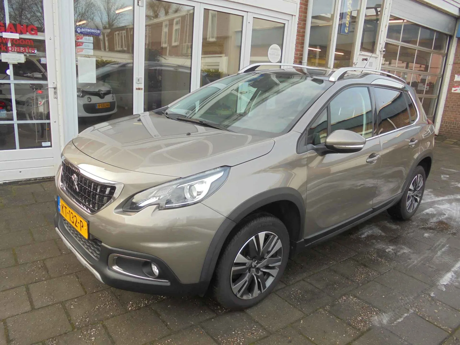 Peugeot 2008 (2016) — foto 1