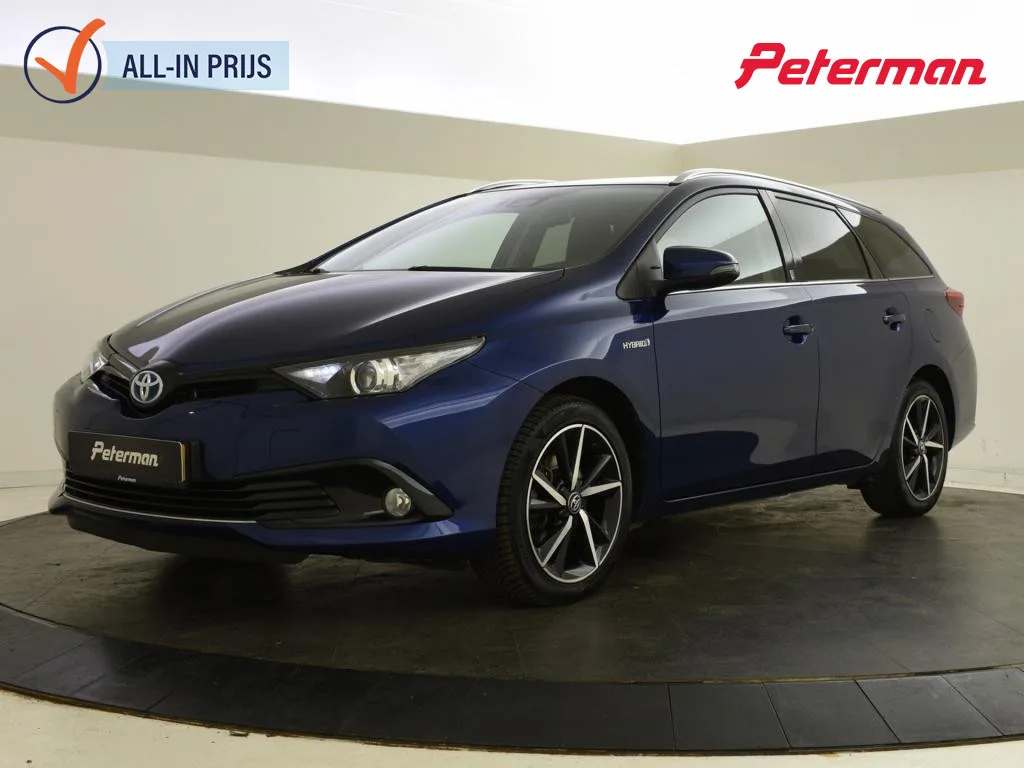 Toyota Auris (2018) — foto 1
