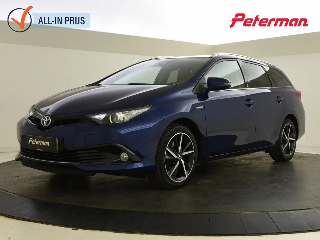 Toyota Auris (2018) — foto 1