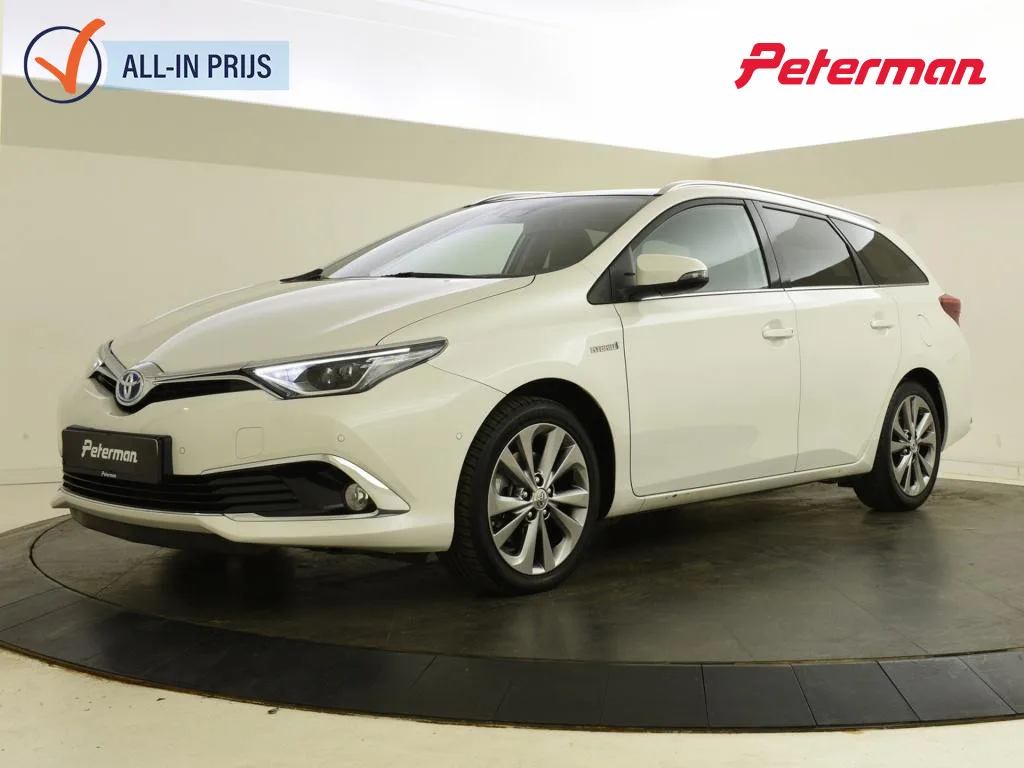 Toyota Auris (2018) — foto 1