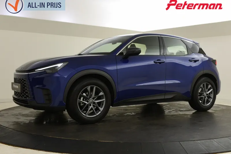 Lexus LBX (2025)