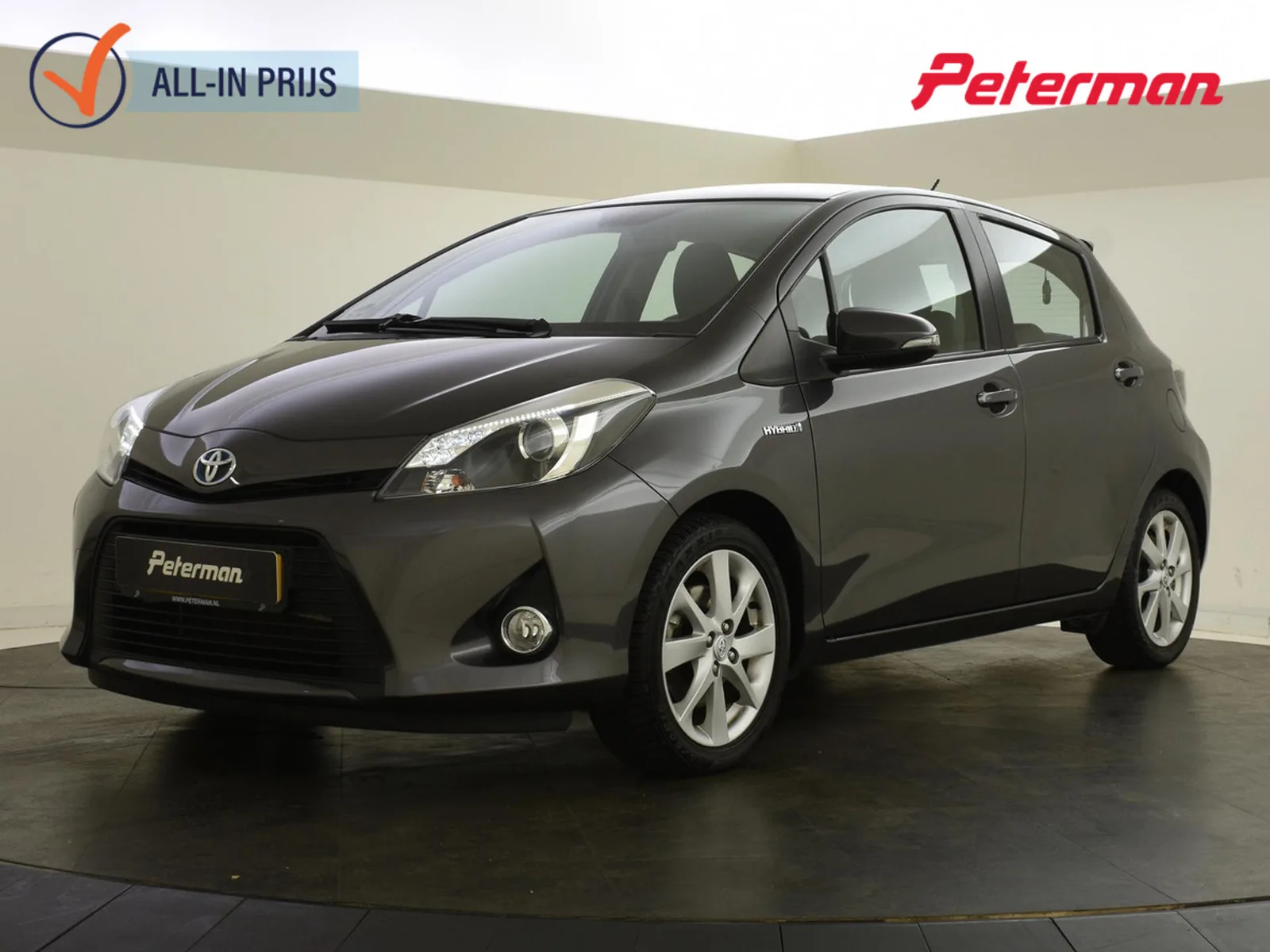 Toyota Yaris (2013) — foto 1
