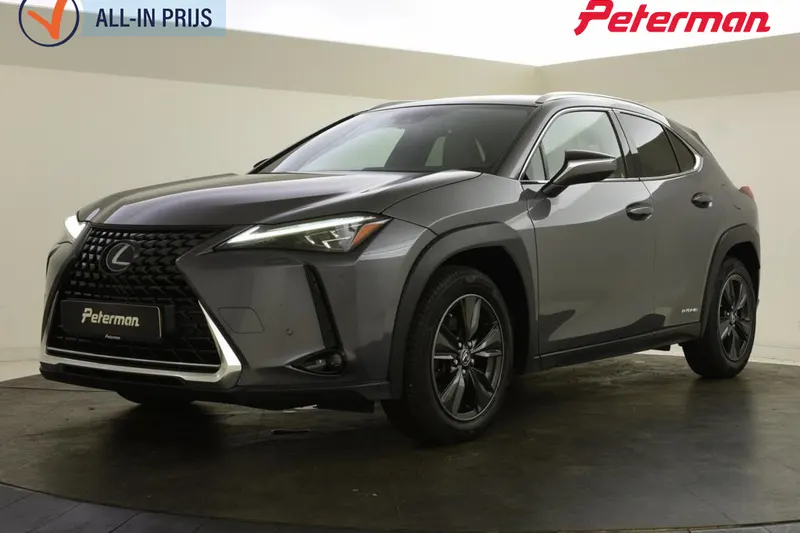 Lexus UX (2020)