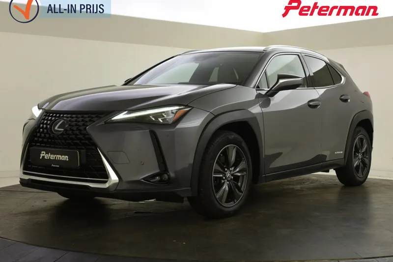 Lexus UX (2020)