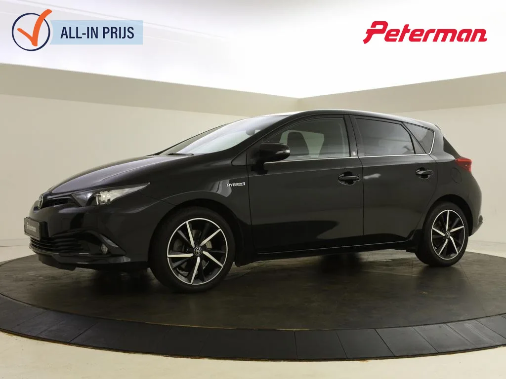 Toyota Auris (2018) — foto 1